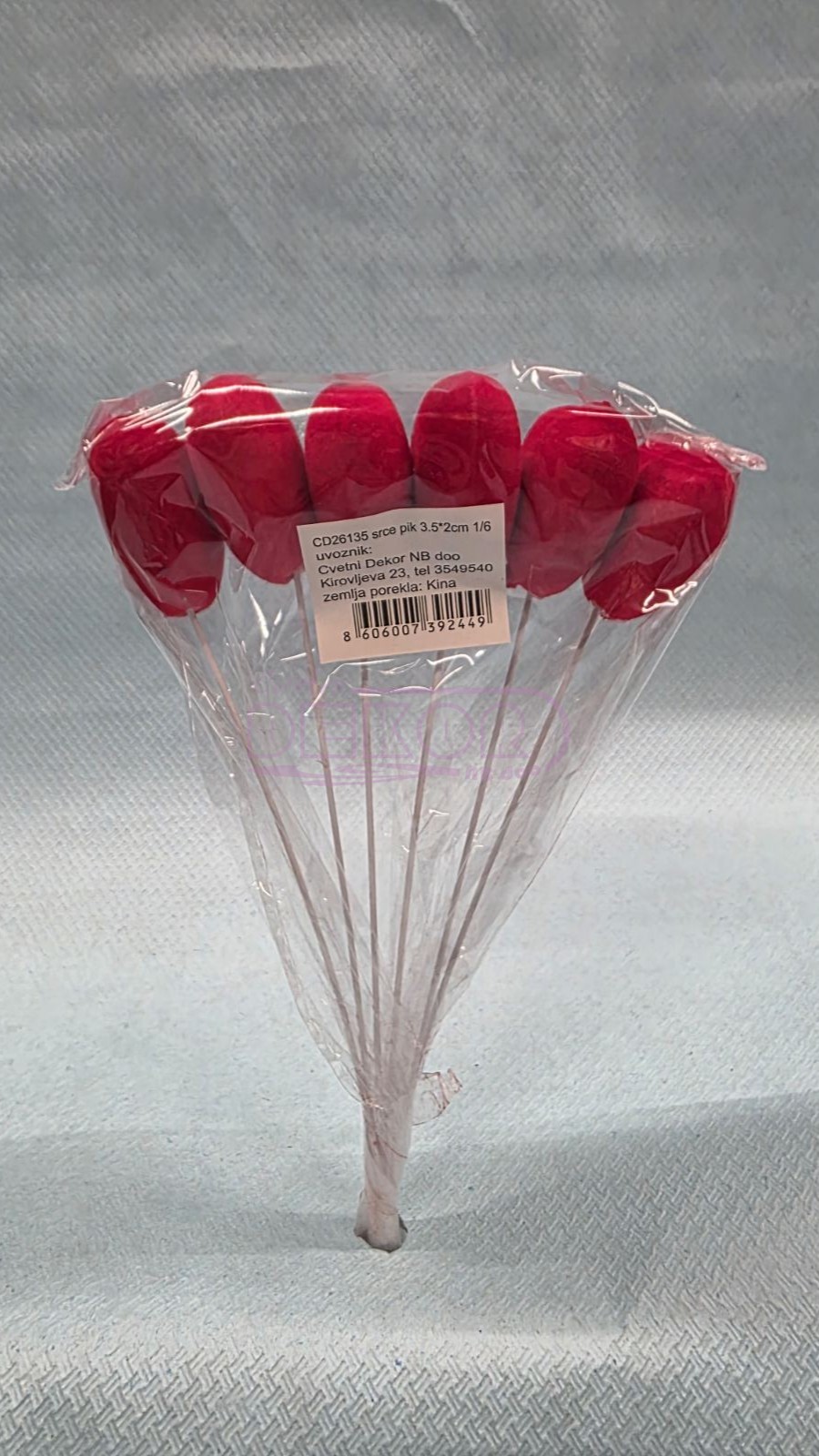 srca pik u više komada crvene boje