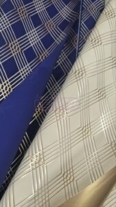 zlatni i plavi ukrasni papir