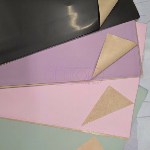 dvobojni ukrasni kraft papir