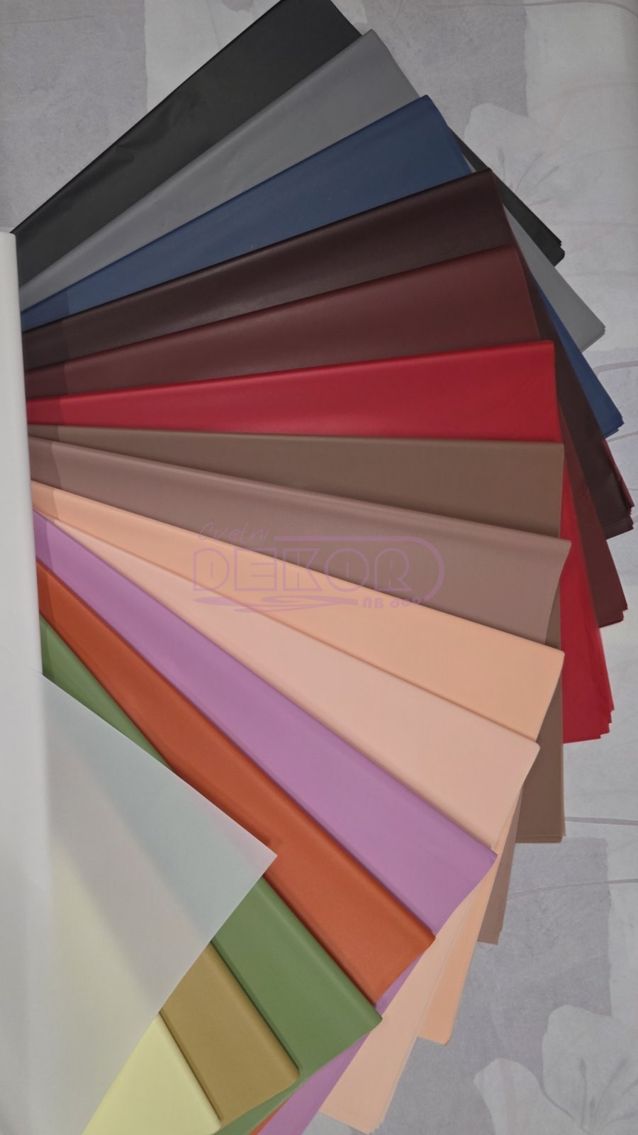 ukrasna folija u više boja