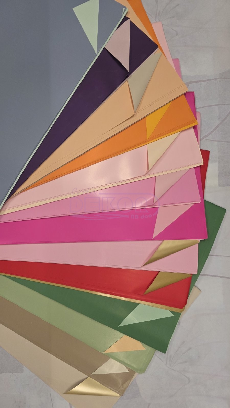 ukrasna folija u više boja